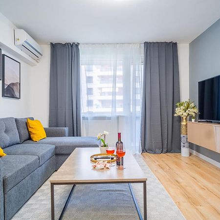 Spacious Newly Renovated 2Br Apartments With Balcony Bucarest Exterior foto