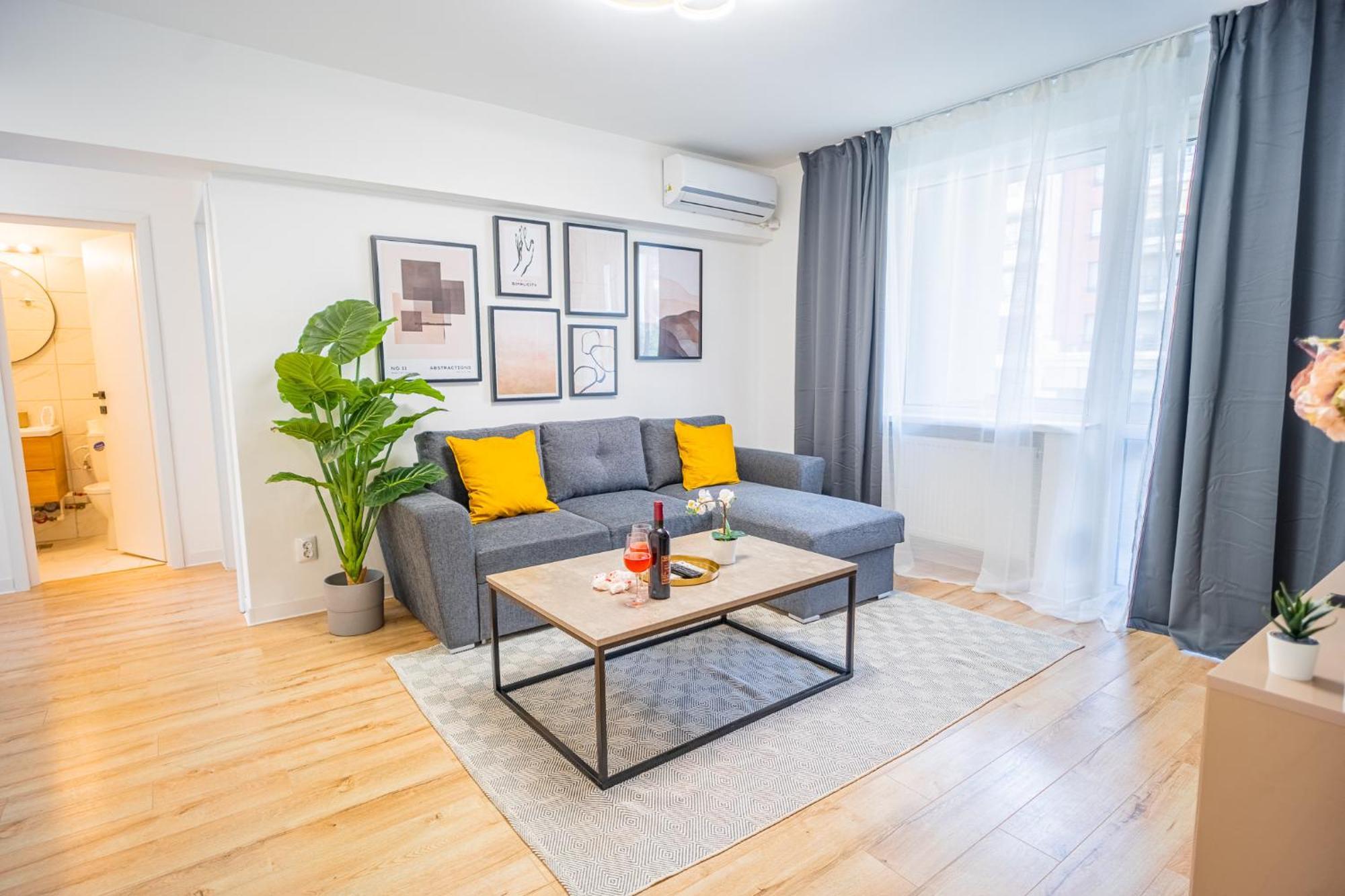 Spacious Newly Renovated 2Br Apartments With Balcony Bucarest Exterior foto